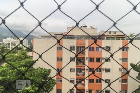 Apartamento à venda com 175m², 3 quartos e 3 vagas Apartamento à venda com 175m², 3 quartos e 3 vagasVista do Closet do Quarto 2 - Suíte