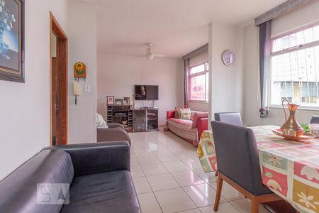 Sala de apartamento para alugar com 3 quartos, 80m² em Padre Eustáquio, Belo Horizonte