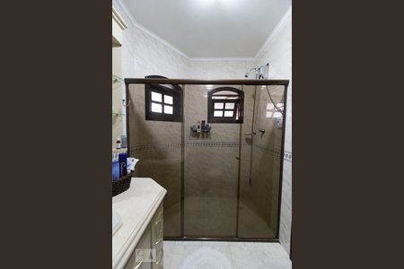 Casa à venda com 183m², 4 quartos e 3 vagas Casa à venda com 183m², 4 quartos e 3 vagasBanheiro da Suíte