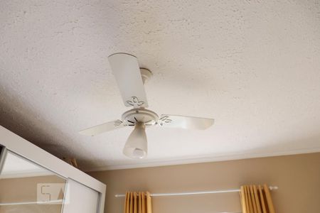 Casa à venda com 120m², 3 quartos e 2 vagas Casa à venda com 120m², 3 quartos e 2 vagasQuarto 3