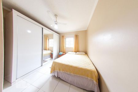 Casa à venda com 120m², 3 quartos e 2 vagas Casa à venda com 120m², 3 quartos e 2 vagasQuarto 3