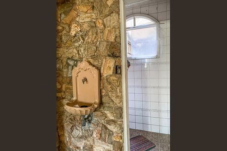 Casa à venda com 500m², 4 quartos e 8 vagasLavabo