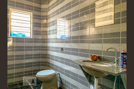 Casa à venda com 500m², 4 quartos e 8 vagasBanheiro