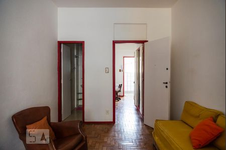 Sala/Quarto de kitnet/studio à venda com 1 quarto, 42m² em Copacabana, Rio de Janeiro