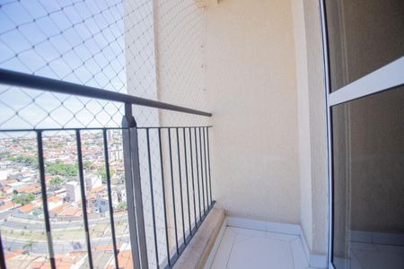 varanda de apartamento para alugar com 2 quartos, 57m² em Vila Satúrnia, Campinas