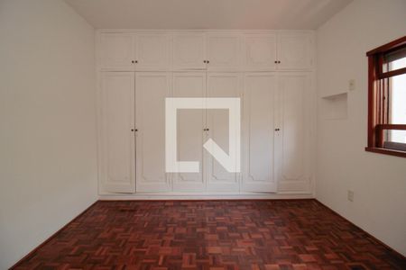 Casa à venda com 450m², 6 quartos e 5 vagas Casa à venda com 450m², 6 quartos e 5 vagasSuíte 4