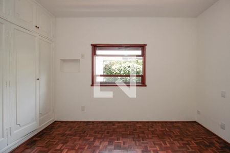 Casa à venda com 450m², 6 quartos e 5 vagas Casa à venda com 450m², 6 quartos e 5 vagasSuíte 4