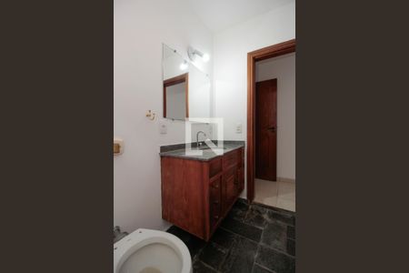 Casa à venda com 450m², 6 quartos e 5 vagas Casa à venda com 450m², 6 quartos e 5 vagasBanheiro da Suíte 1