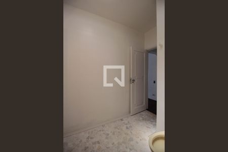 Casa à venda com 450m², 6 quartos e 5 vagas Casa à venda com 450m², 6 quartos e 5 vagasBanheiro da Suíte 4