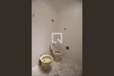 Casa à venda com 450m², 6 quartos e 5 vagas Casa à venda com 450m², 6 quartos e 5 vagasBanheiro da Suíte 4