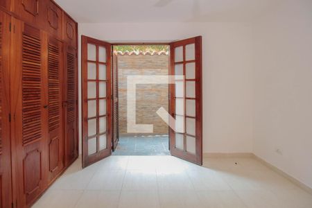 Casa à venda com 450m², 6 quartos e 5 vagas Casa à venda com 450m², 6 quartos e 5 vagasSuíte 2