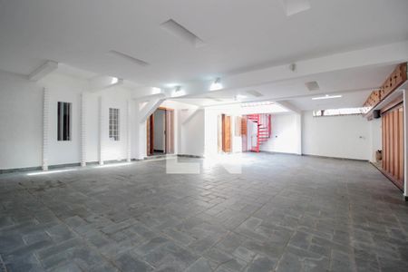 Casa à venda com 450m², 6 quartos e 5 vagas Casa à venda com 450m², 6 quartos e 5 vagasGaragem