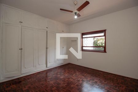 Casa à venda com 450m², 6 quartos e 5 vagas Casa à venda com 450m², 6 quartos e 5 vagasSuíte 4