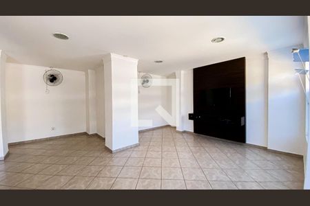 Apartamento para alugar com 58m², 2 quartos e 1 vaga Apartamento para alugar com 58m², 2 quartos e 1 vagaÁrea comum - Salão de Festas