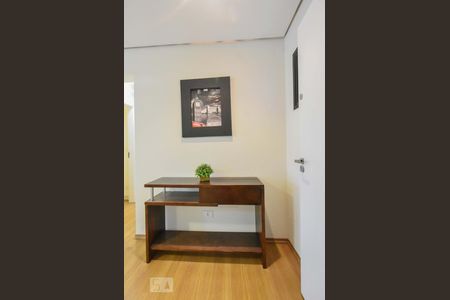 Hall de apartamento para alugar com 2 quartos, 79m² em Brooklin Paulista, São Paulo