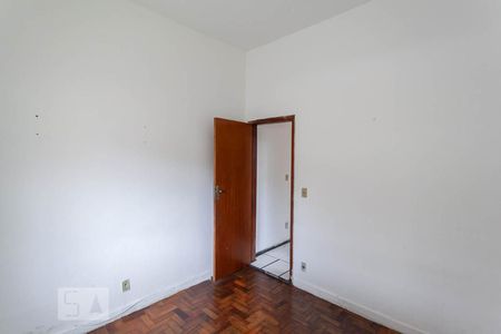 Quarto 1 de casa para alugar com 2 quartos, 80m² em Santa Efigênia, Belo Horizonte