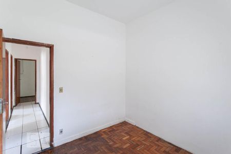 Quarto 1 de casa para alugar com 2 quartos, 80m² em Santa Efigênia, Belo Horizonte