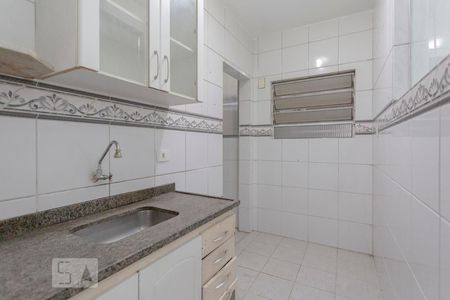 Cozinha de apartamento para alugar com 1 quarto, 67m² em Bela Vista, São Paulo