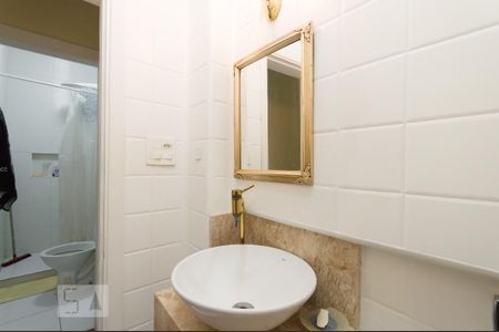 Apartamento à venda com 480m², 4 quartos e sem vaga Apartamento à venda com 480m², 4 quartos e sem vagaBanheiro 1