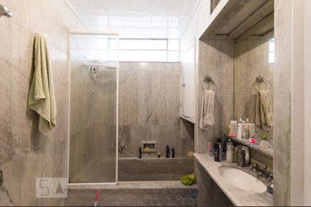 Apartamento à venda com 480m², 4 quartos e sem vaga Apartamento à venda com 480m², 4 quartos e sem vagaBanheiro da Suíte 1