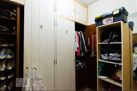 Apartamento à venda com 480m², 4 quartos e sem vaga Apartamento à venda com 480m², 4 quartos e sem vagaCloset da suíte 1