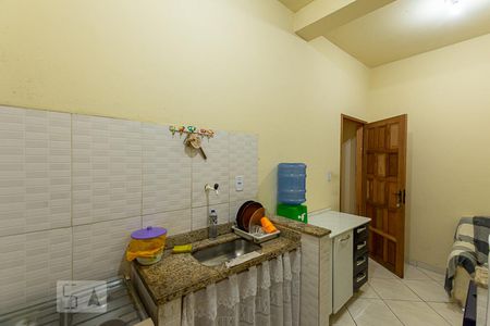 Cozinha  de kitnet/studio para alugar com 1 quarto, 35m² em Icaraí, Niterói