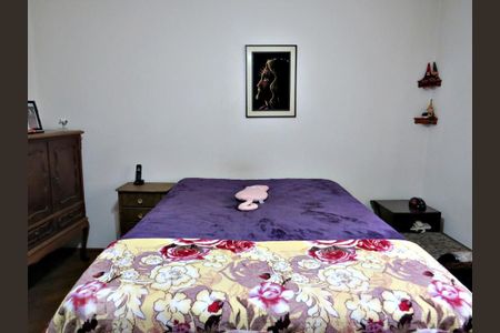 Casa à venda com 118m², 4 quartos e 2 vagasQuarto 1