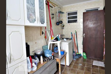 Casa à venda com 118m², 4 quartos e 2 vagasDetalhe da area de serviço