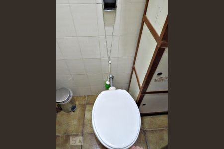 Casa à venda com 118m², 4 quartos e 2 vagasLavabo