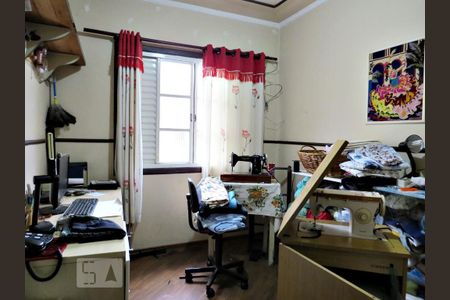 Casa à venda com 118m², 4 quartos e 2 vagasQuarto 3