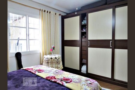 Casa à venda com 118m², 4 quartos e 2 vagasQuarto 1 - Armários