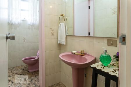 Apartamento para alugar com 430m², 3 quartos e 3 vagas Apartamento para alugar com 430m², 3 quartos e 3 vagasLavabo