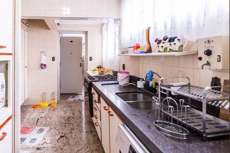 Apartamento para alugar com 430m², 3 quartos e 3 vagas Apartamento para alugar com 430m², 3 quartos e 3 vagasCozinha