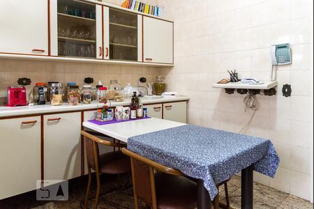 Apartamento para alugar com 430m², 3 quartos e 3 vagas Apartamento para alugar com 430m², 3 quartos e 3 vagasCozinha