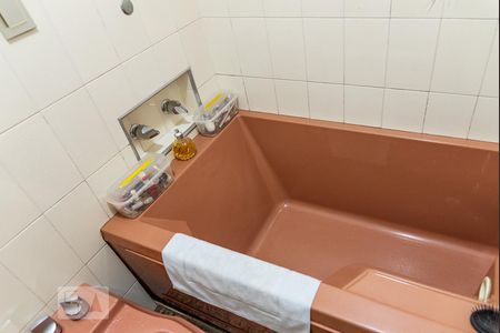 Apartamento para alugar com 430m², 3 quartos e 3 vagas Apartamento para alugar com 430m², 3 quartos e 3 vagasBanheiro Social