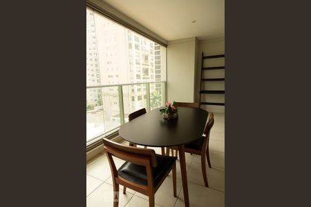 Varanda de apartamento para alugar com 1 quarto, 62m² em Itaim Bibi, São Paulo