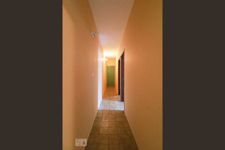 Casa à venda com 80m², 2 quartos e 1 vaga Casa à venda com 80m², 2 quartos e 1 vagaCorredor