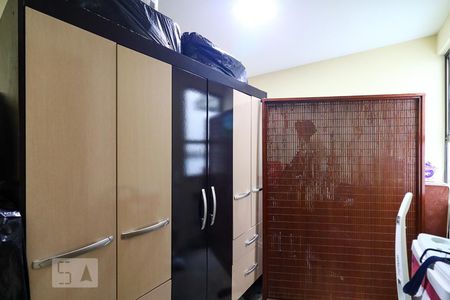 Apartamento à venda com 130m², 4 quartos e 3 vagasQuarto 2