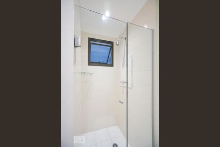 Apartamento à venda com 88m², 3 quartos e 2 vagas Apartamento à venda com 88m², 3 quartos e 2 vagasBanheiro social