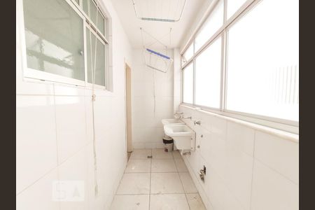 Apartamento à venda com 115m², 3 quartos e 1 vagaÁrea de serviço