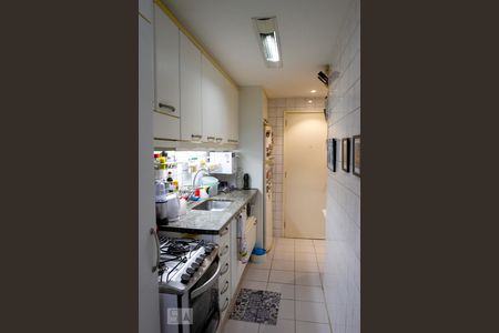 Apartamento à venda com 100m², 3 quartos e 2 vagas Apartamento à venda com 100m², 3 quartos e 2 vagasCozinha