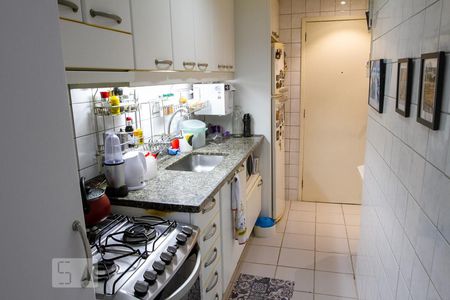 Apartamento à venda com 100m², 3 quartos e 2 vagas Apartamento à venda com 100m², 3 quartos e 2 vagasCozinha