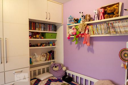 Apartamento à venda com 100m², 3 quartos e 2 vagas Apartamento à venda com 100m², 3 quartos e 2 vagasQuarto