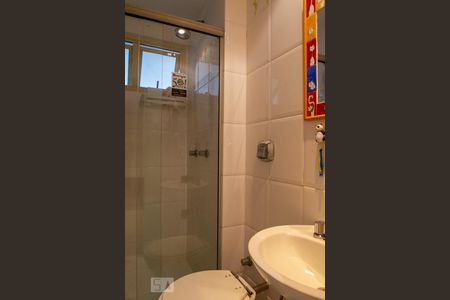 Apartamento à venda com 100m², 3 quartos e 2 vagas Apartamento à venda com 100m², 3 quartos e 2 vagasBanheiro