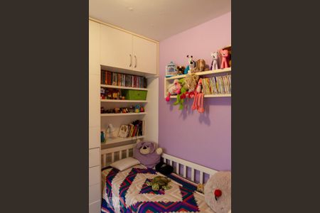 Apartamento à venda com 100m², 3 quartos e 2 vagas Apartamento à venda com 100m², 3 quartos e 2 vagasQuarto