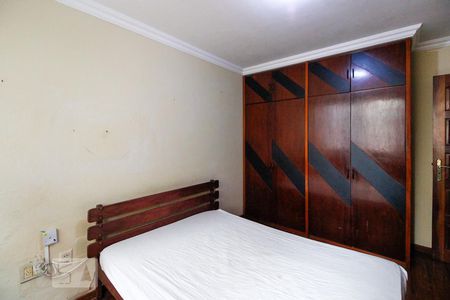 Apartamento à venda com 190m², 3 quartos e 3 vagas Apartamento à venda com 190m², 3 quartos e 3 vagasQuarto 1