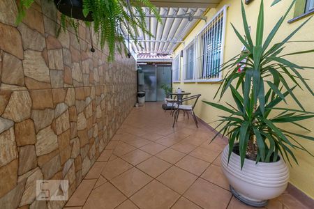 Casa à venda com 195m², 3 quartos e 3 vagasCorredor