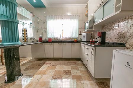 Casa à venda com 195m², 3 quartos e 3 vagasCozinha