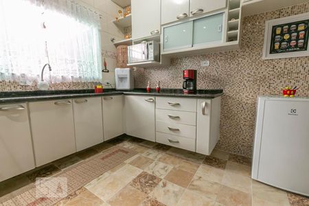 Casa à venda com 195m², 3 quartos e 3 vagasCozinha