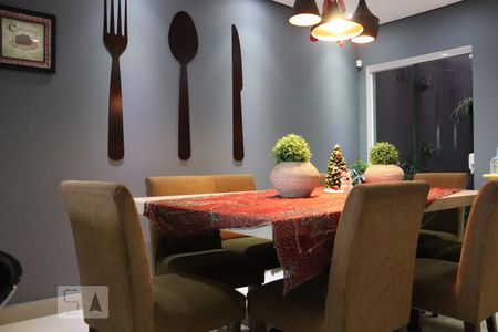 Casa à venda com 196m², 3 quartos e 6 vagasSala de Jantar